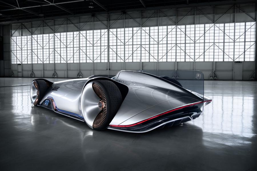  Mercedes-Benz Vision EQ Silver Arrow 2018 года  (фото 5 из 34)
